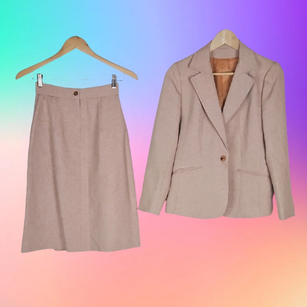 Vintage Skirt Suit Set Blazer Jacket & Pencil Skort in Light Pink Beige, XXS